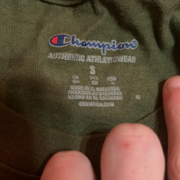 Champion Wolf T-Shirt - Picture 3 of 3